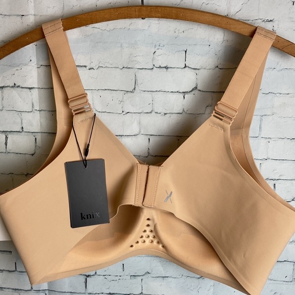Knix NWT Catalyst Sports Bra Size 5 Warm Sand Wireless Beige Cream Comfort NEW - Picture 9 of 15